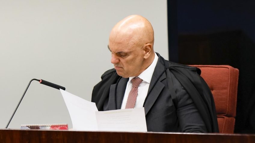 Moraes autoriza Marcelo Câmara a reduzir pena com livros e estudo