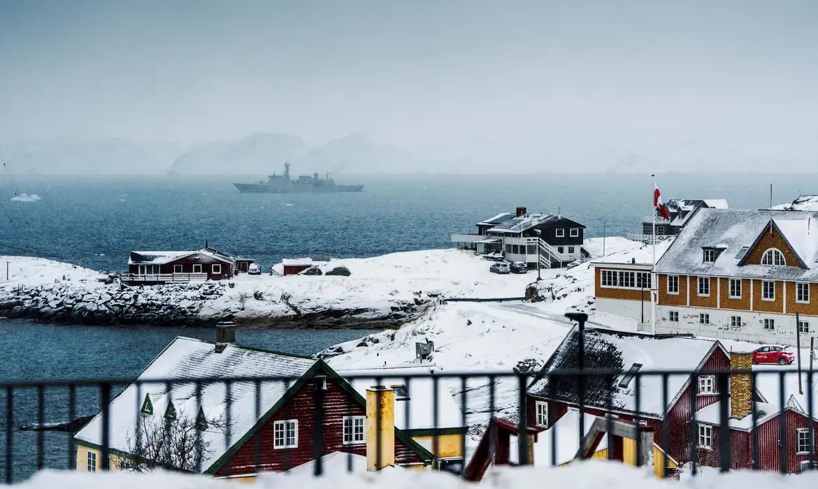Trump compartilha mensagem de Macron oferecendo cúpula do G7