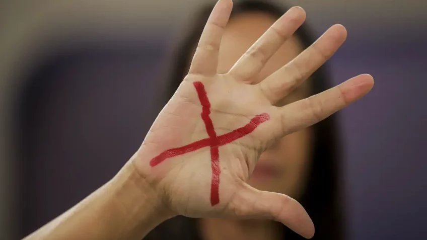 Brasil tem recorde de feminicídios em 2025