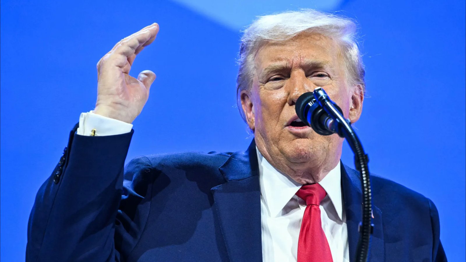 70% dos países do 'Conselho da Paz' de Trump são autocracias ou ditaduras