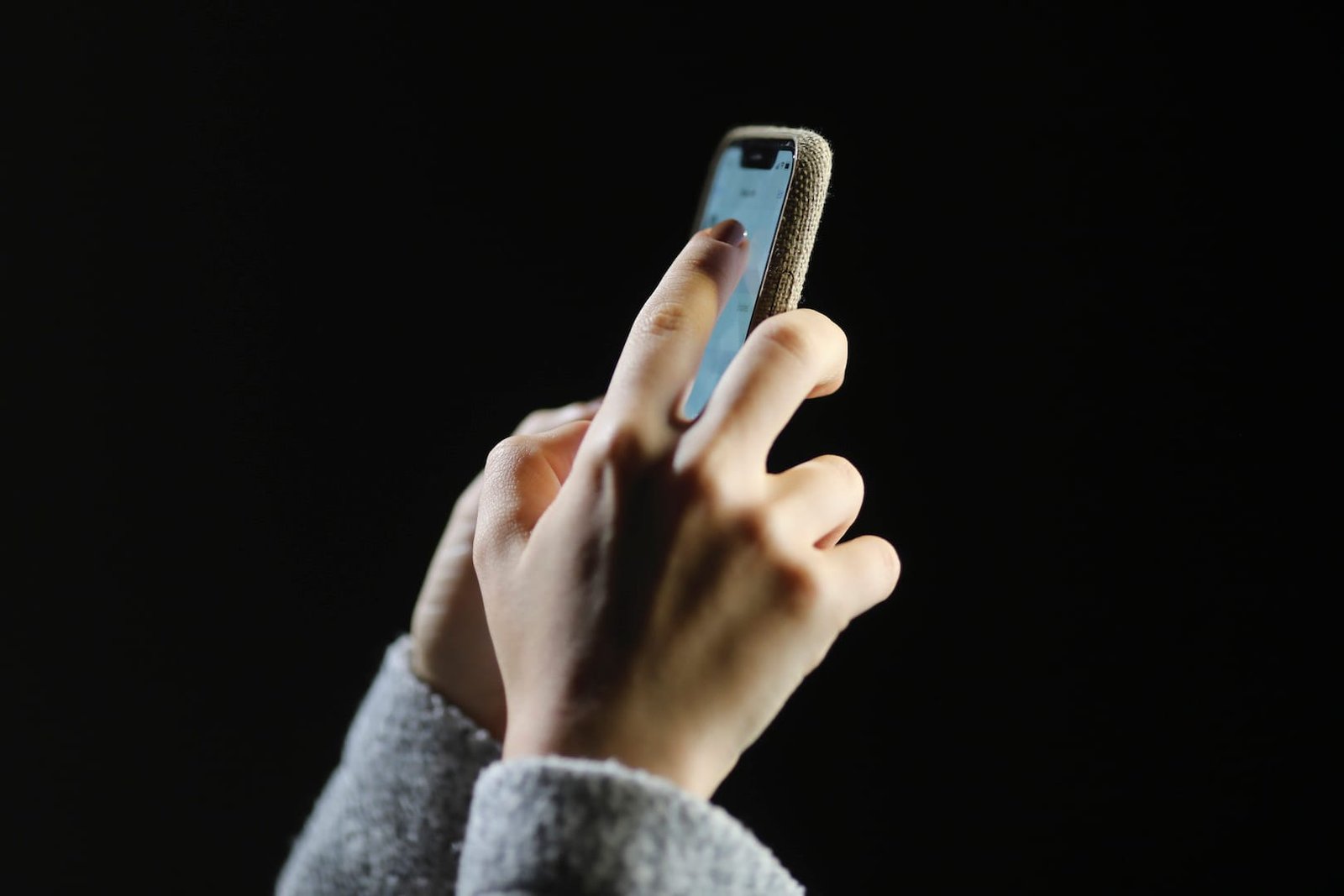 Justiça do DF suspende liminar do Cade sobre IA no WhatsApp