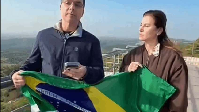 Em Israel, Flávio homenageia marcha de Nikolas rumo a Brasília