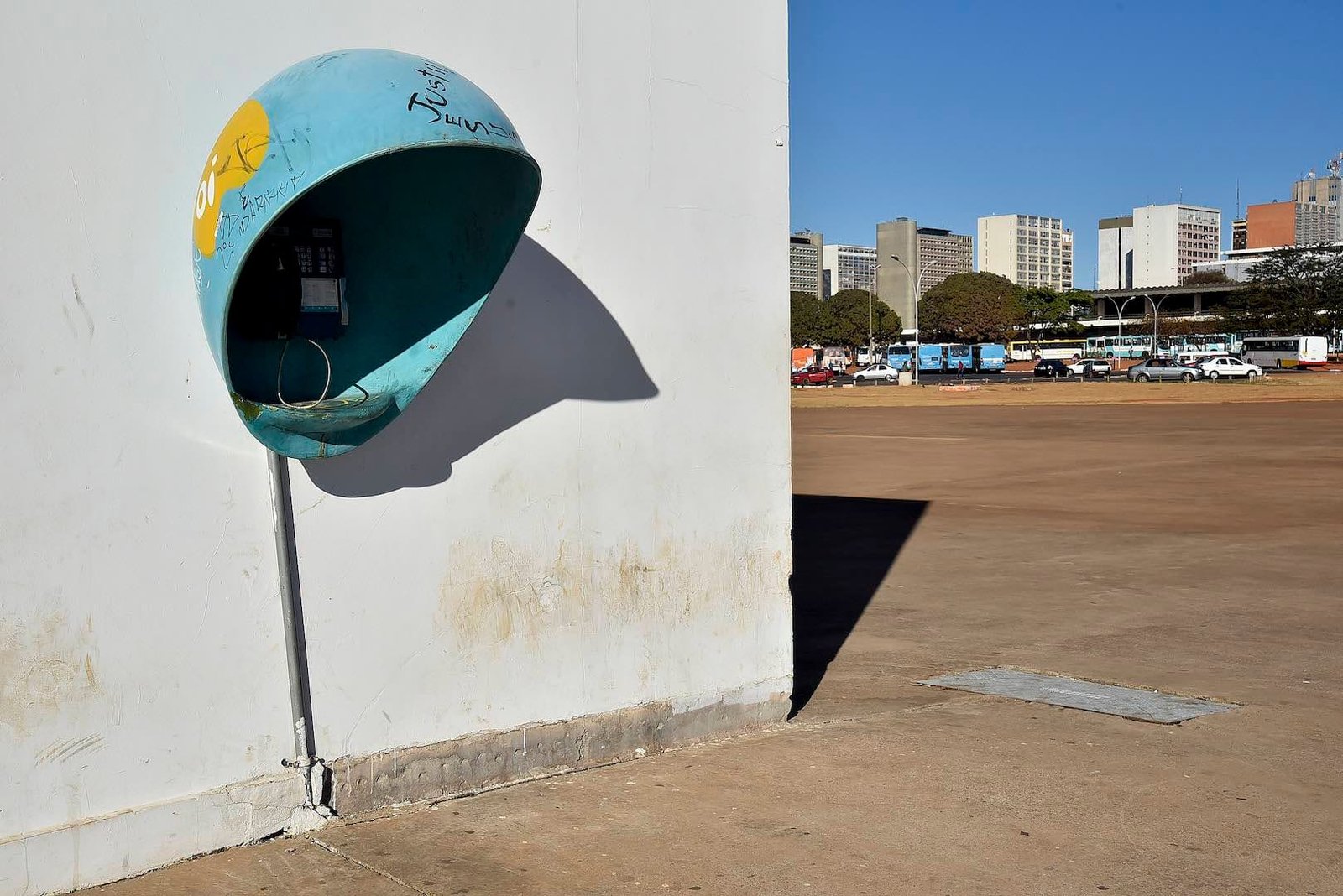 Orelhões serão extintos no Brasil até o fim de 2028