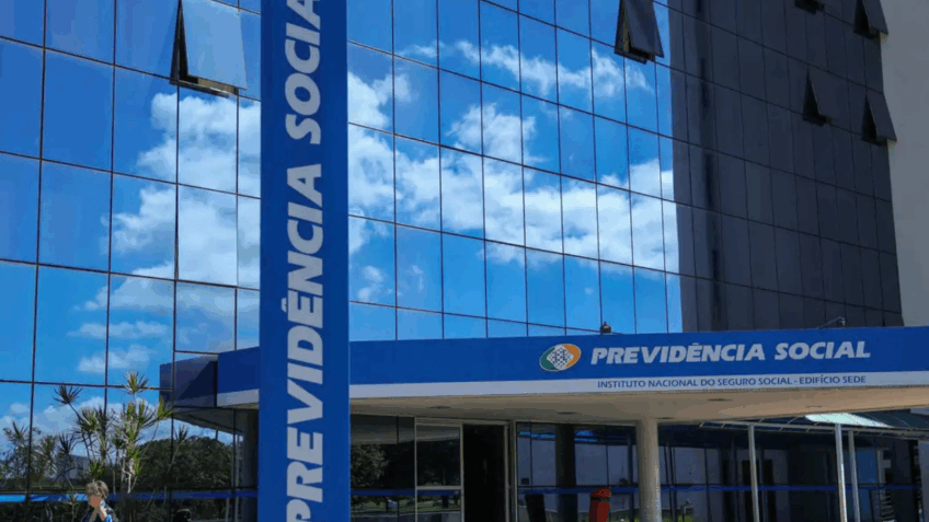 INSS nega suspensão de benefícios por falta de nova identidade