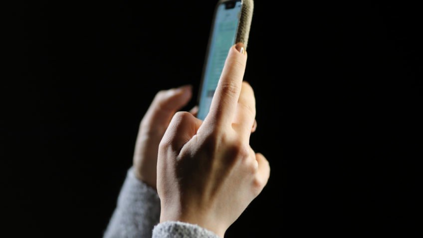 Brasil é o 4º país que mais gasta tempo em apps