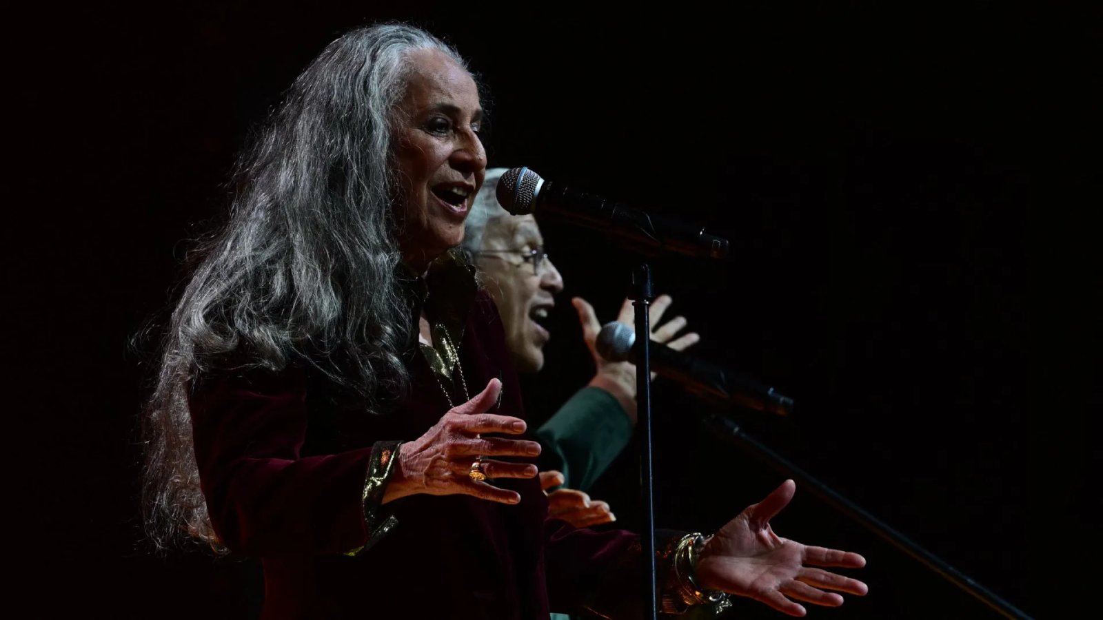 Caetano e Bethânia vencedores do Grammy: Quais brasileiros já ganharam o prêmio? Muitos!