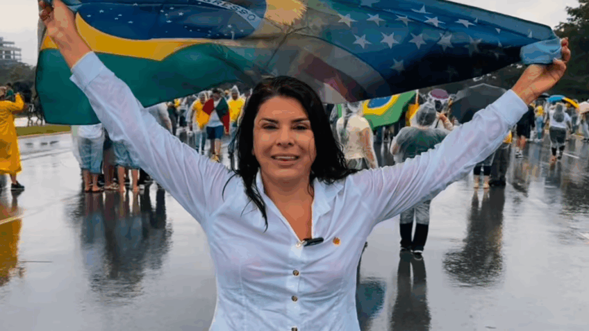 Mara Maravilha é internada na UTI em São Paulo