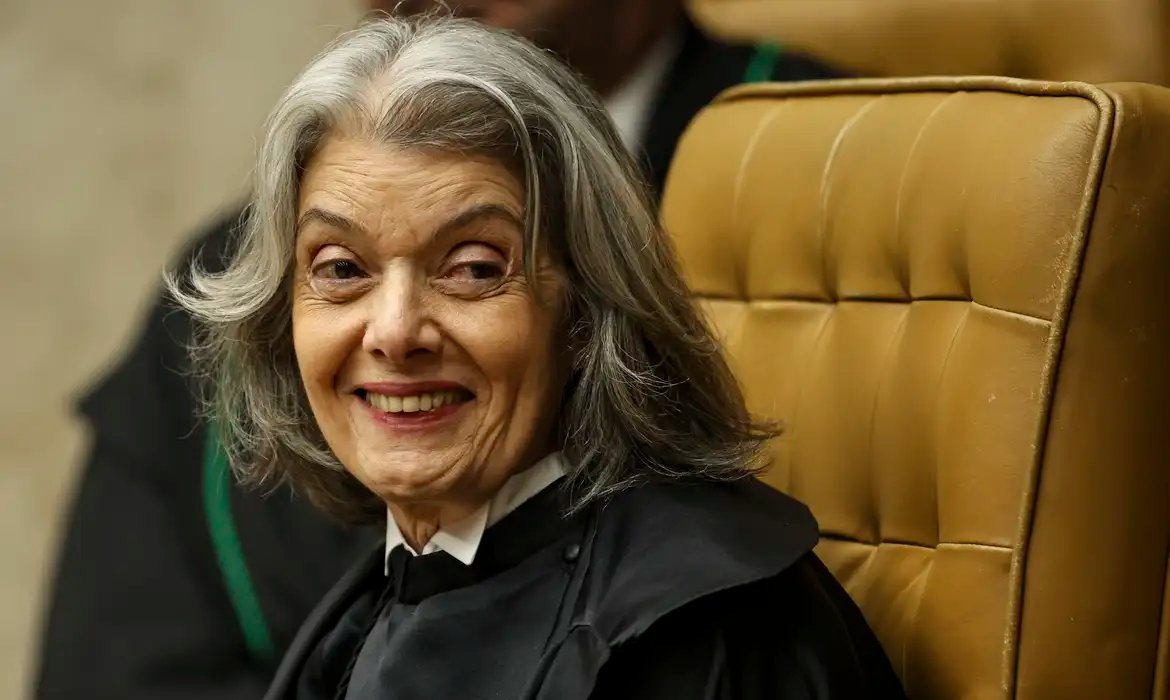 Cármen Lúcia anuncia proposta para atuação de juízes eleitorais