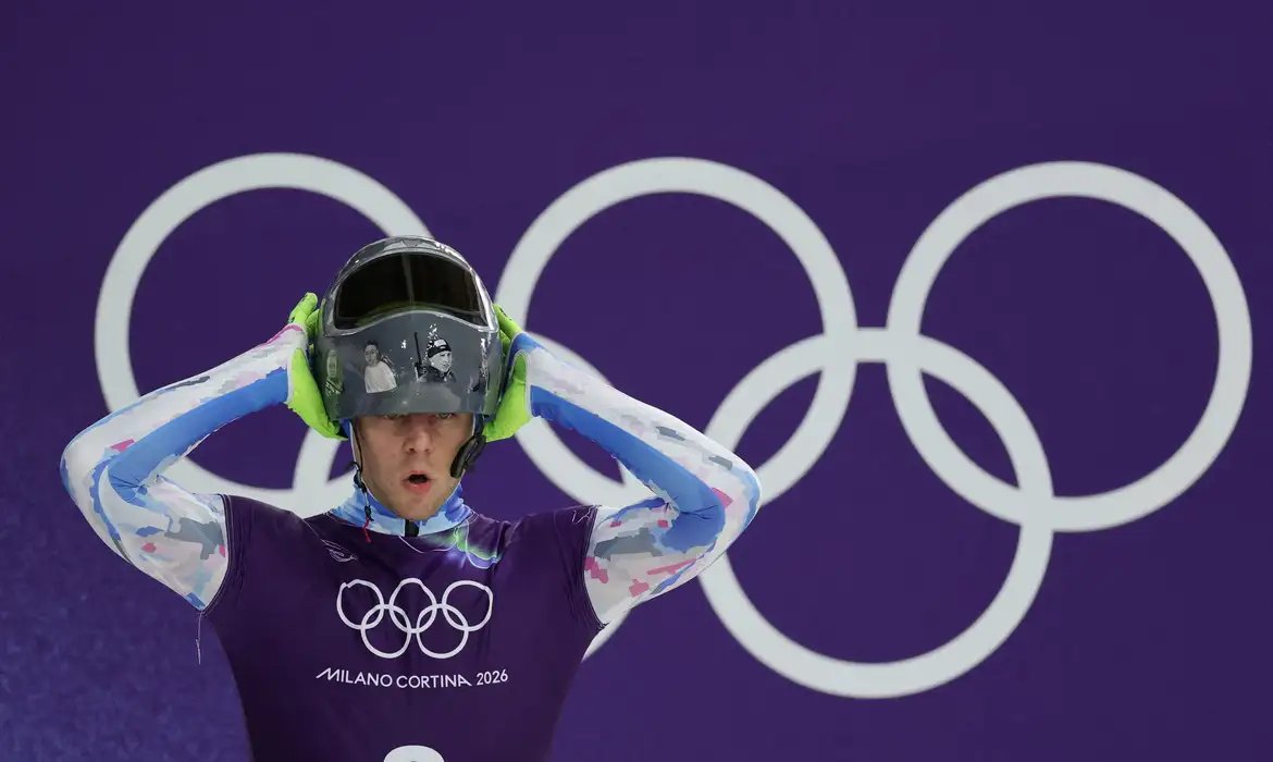 COI “implora” a ucraniano para competir sem o capacete com homenagens