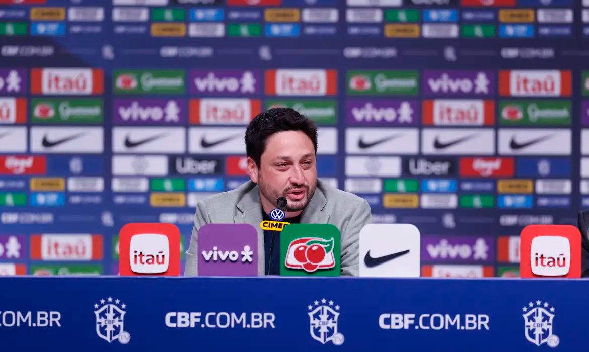 Arthur Elias convoca seleção feminina para primeiros amistosos do ano