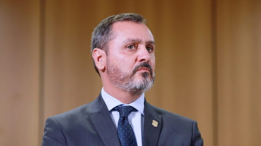 Diretor da PF foi a evento em Londres patrocinado Master