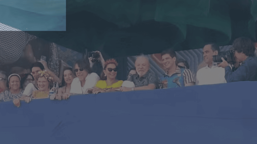 Em Recife, Lula vai ao Galo da Madrugada com Janja e autoridades