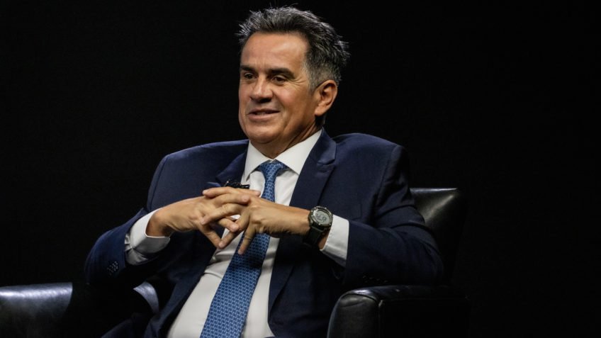 "O povo já decidiu" sobre redução da maioridade penal, diz Ciro