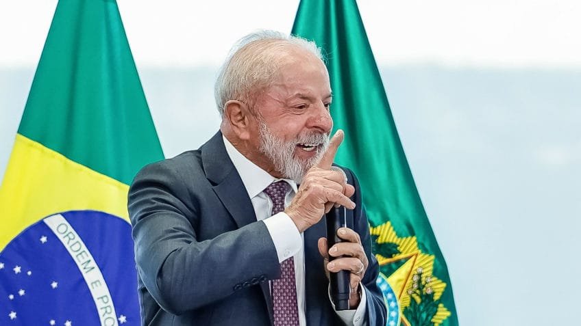Lula constrói governabilidade com agenda dividida entre PT e Centrão