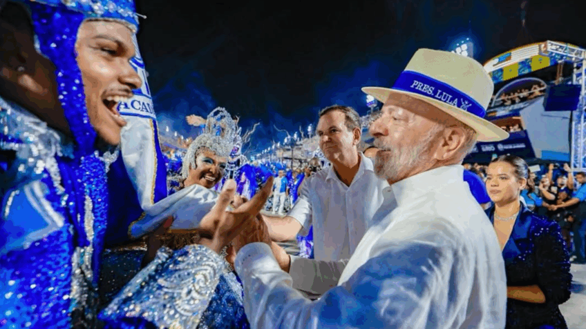 Lula sobre Carnaval do Rio: "Orgulho de ver o Brasil brilhando"