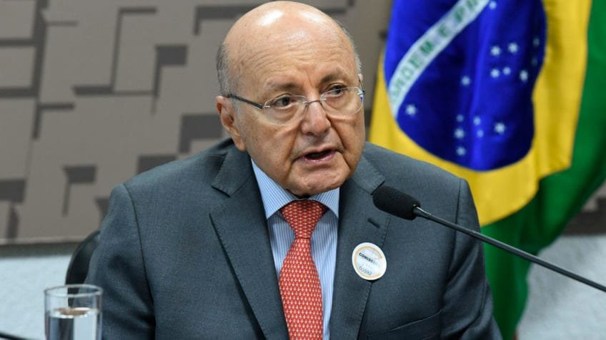 PT é uma das causas de o Brasil seguir pobre, diz Maílson da Nóbrega