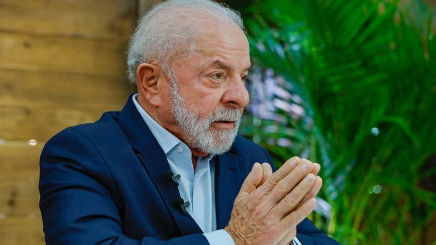 Lula veta aumento acima do teto para funcionários do Legislativo