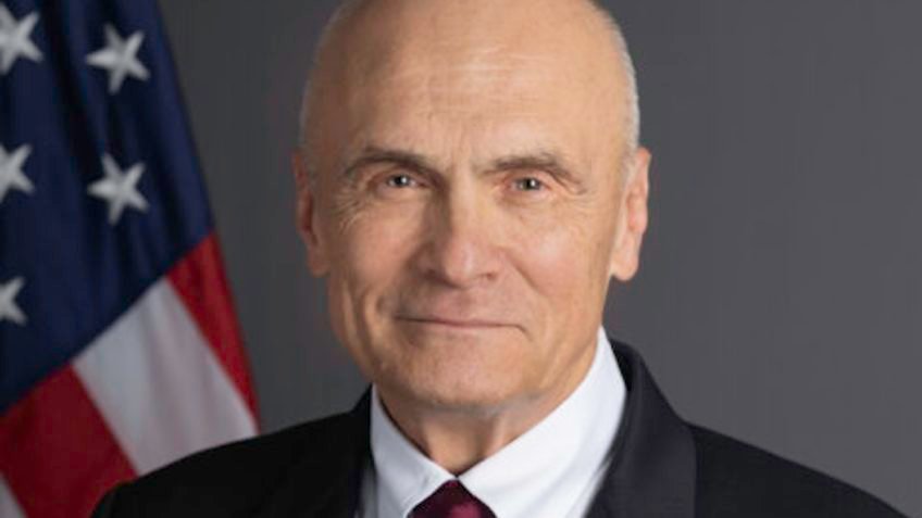 Embaixador dos EUA diz que Trump ajudou Europa a "acordar"