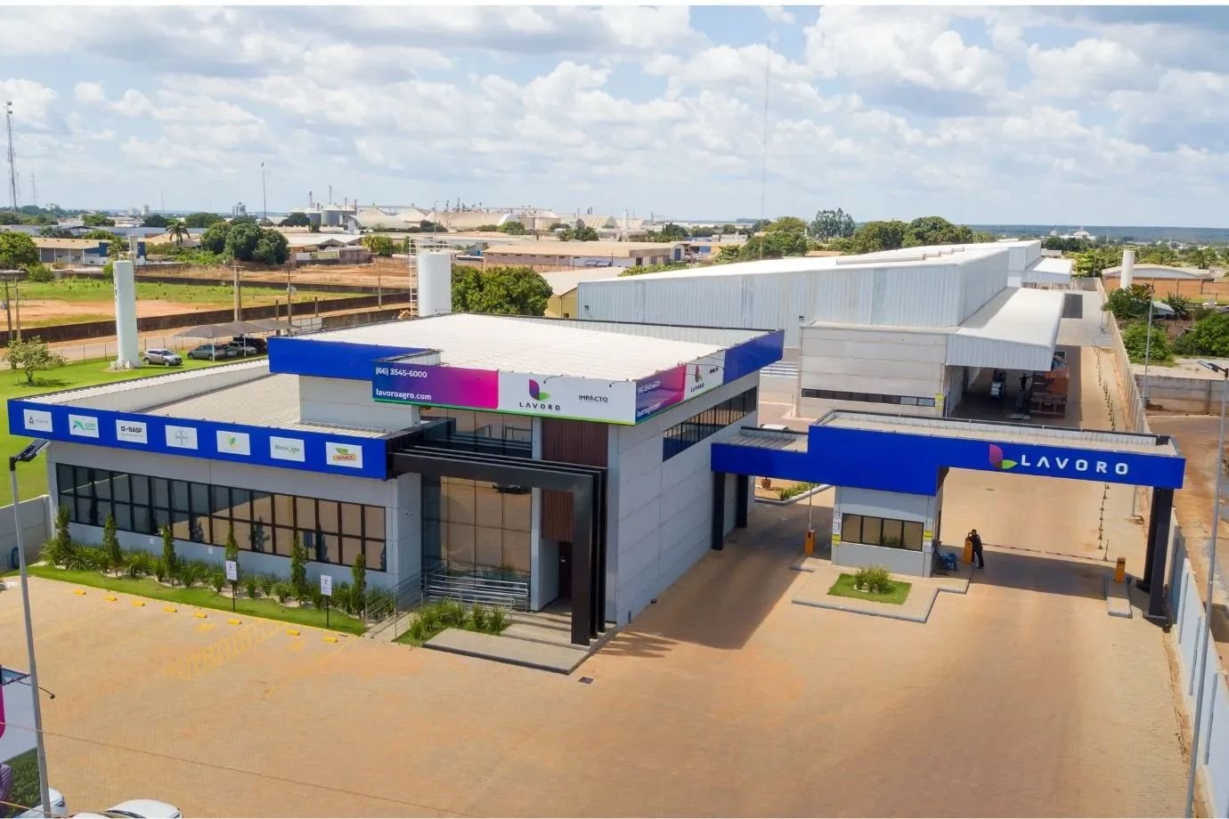 Lavoro anuncia saída voluntária da Nasdaq