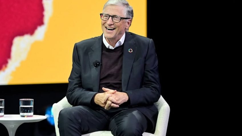 Bill Gates cancela participação em evento de IA na Índia