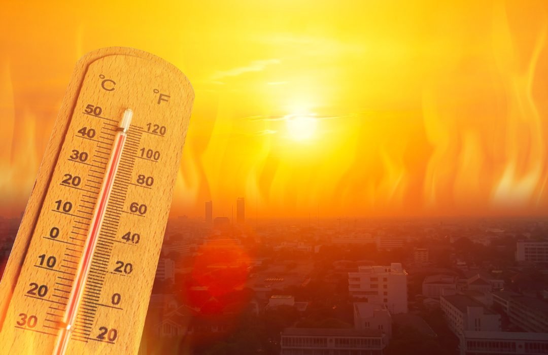 Alerta: Fim de semana combina altas temperaturas e risco de temporais no Brasil