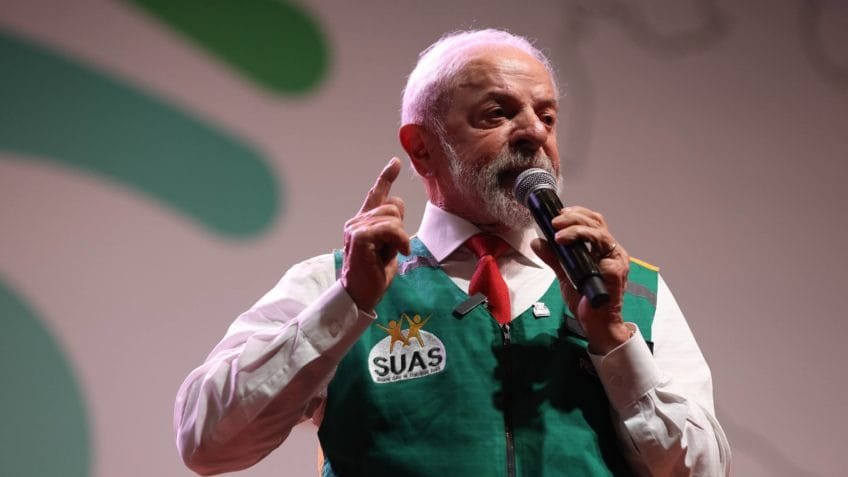 Lula diz que Maduro deve ser julgado na Venezuela, não nos EUA
