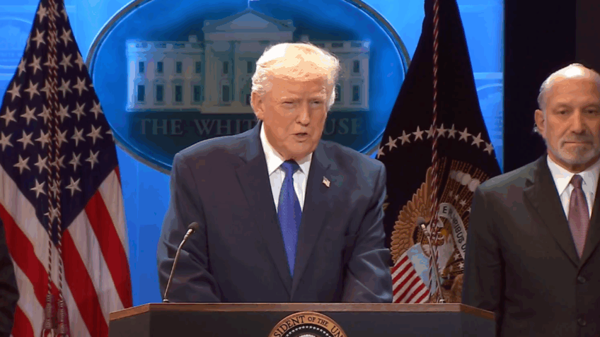 Após Suprema Corte derrubar tarifaço, Trump anuncia taxa global de 10%