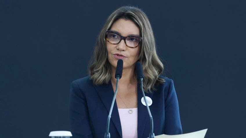 Janja compartilha post contra decisão que absolveu acusado de estupro