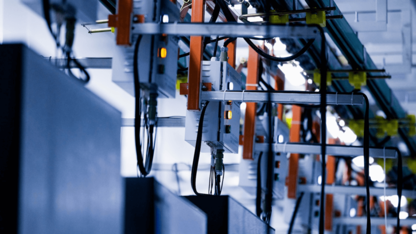 Alta de até 25% na tarifa de importação pressiona setor de data centers