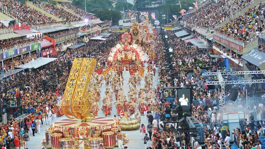 Paes celebra sucesso do Carnaval do Rio: “alegria e orgulho”
