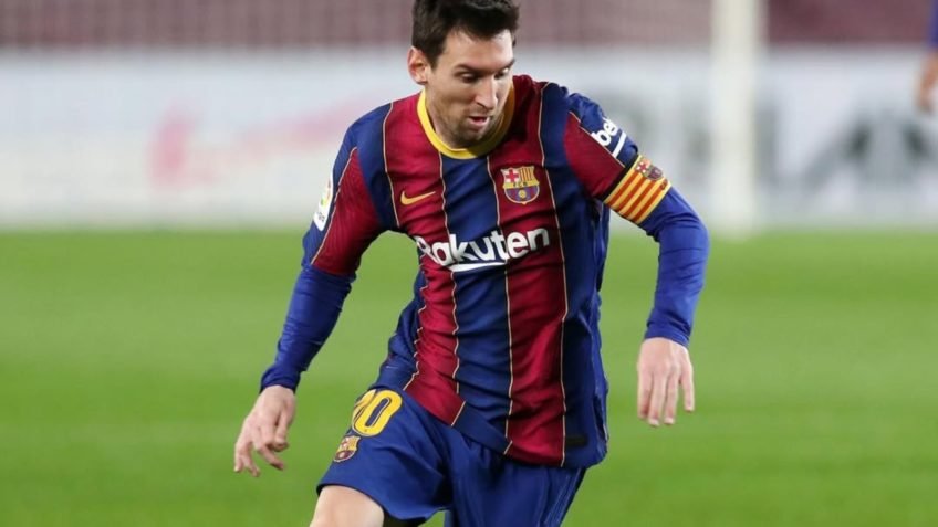 Candidato à presidência do Barcelona propõe volta de Messi ao clube