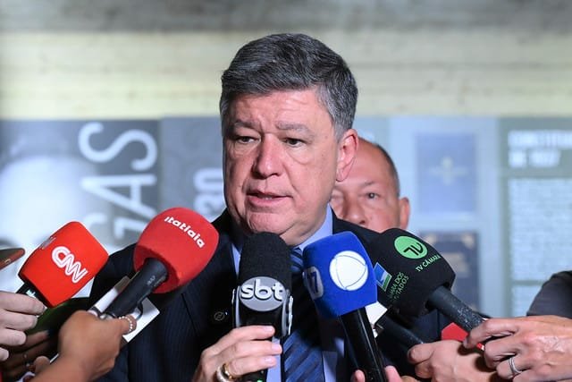 Sem Alcolumbre, CPI do INSS irá ao STF para prorrogar prazo, diz Viana