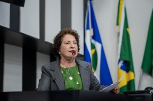 Selo “Amigo do Garçom” passa a integrar legislação municipal após aprovação de projeto de Baixinha Giraldelli