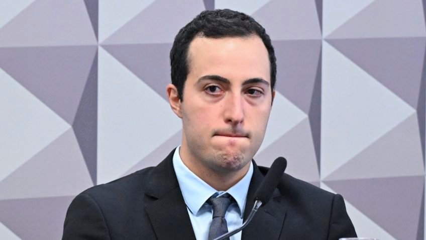 Filho de Camisotti fica em silêncio na CPI do INSS e irrita deputados