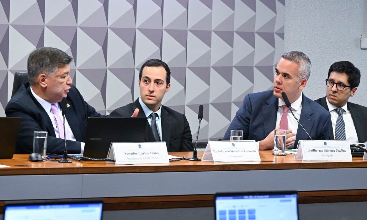 Empresário se mantém em silêncio em depoimento à CPMI do INSS