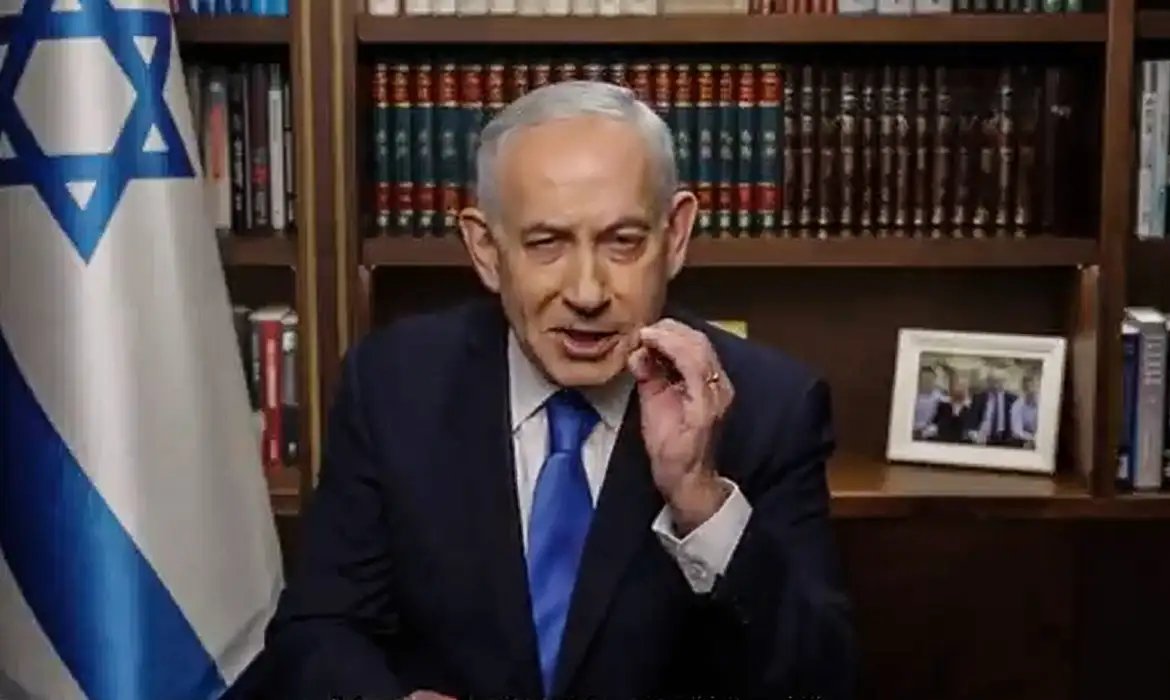 Netanyahu diz que há muitos indícios de que Khamenei "não existe mais"