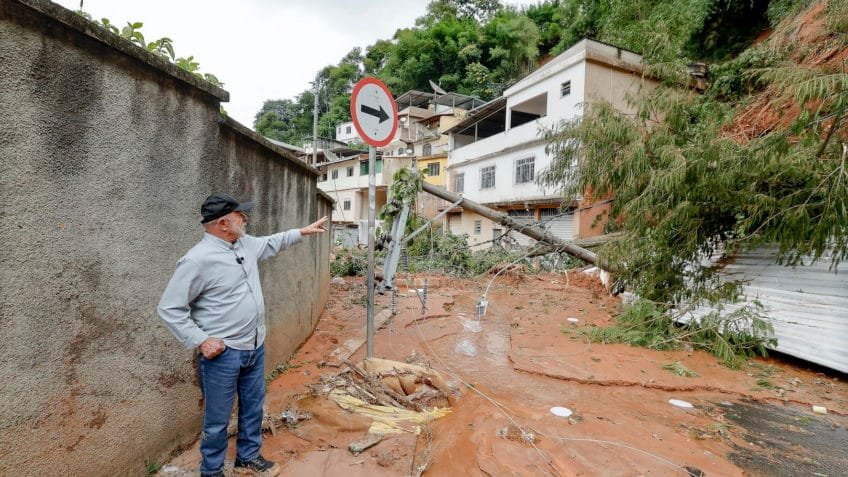 Lula anuncia gabinete federal para gestão de crise em Juiz de Fora