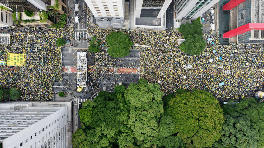 Ato de Nikolas contra Lula e Moraes reúne 22.800 pessoas na Paulista