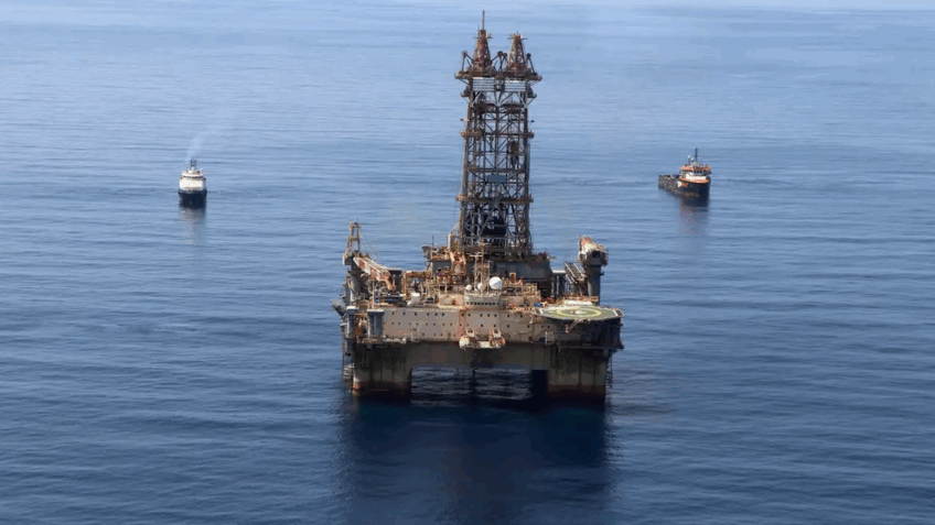 Petróleo fecha com alta superior a 7% com guerra no Oriente Médio