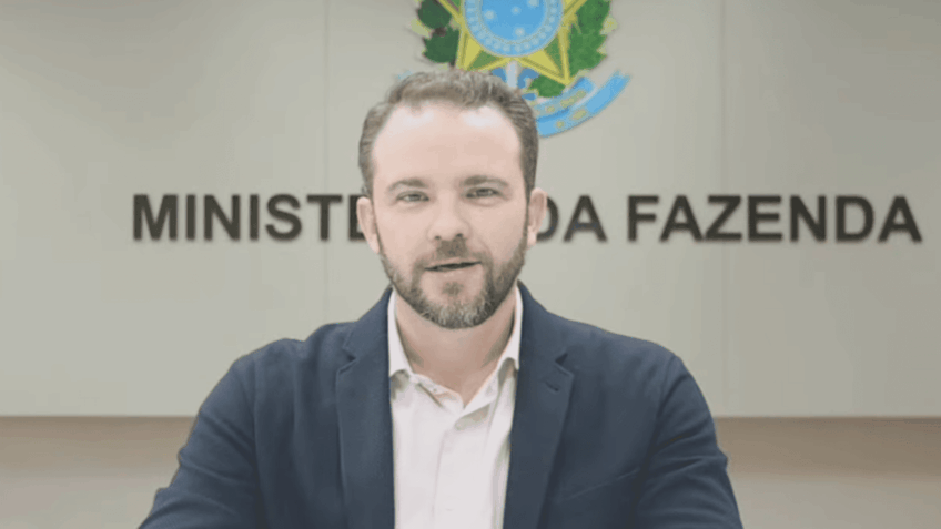 Durigan defende regulamentação dos supersalários no Congresso