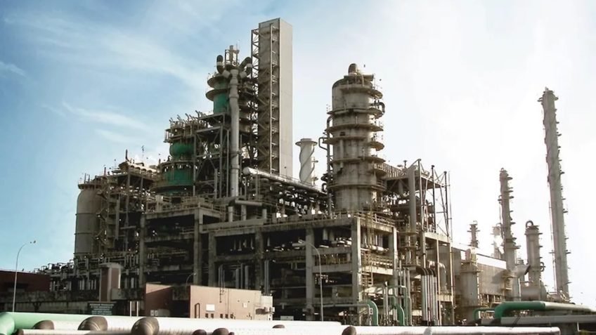 Refina Brasil cobra reajuste da Petrobras com alta do petróleo