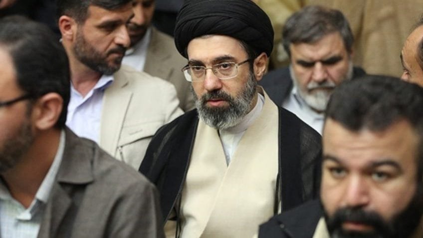 Filho de Ali Khamenei é eleito novo líder supremo do Irã