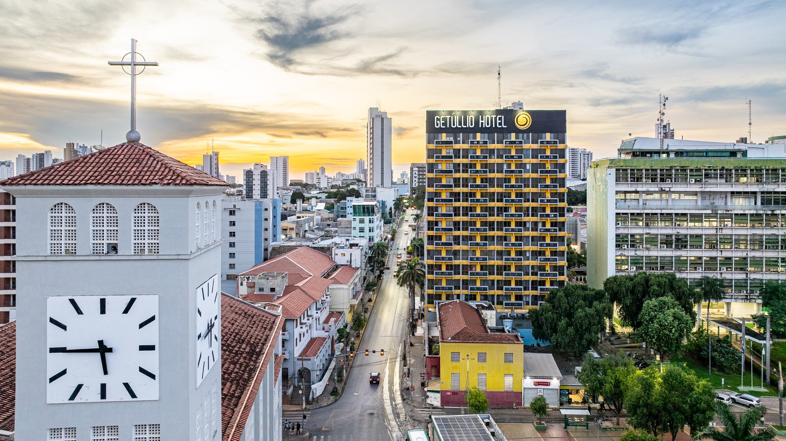 Prefeito de Cuiabá e vice-governador formalizam adesão ao Balcão Único nesta quarta
