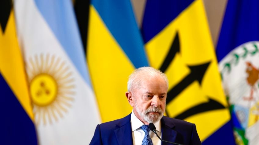 Lula diz que Cuba passa fome por decisão política