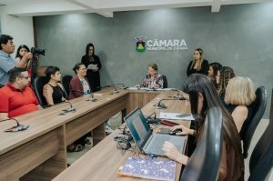 Membros do 1° Conselho dos Usuários da Câmara tomam posse em Cuiabá