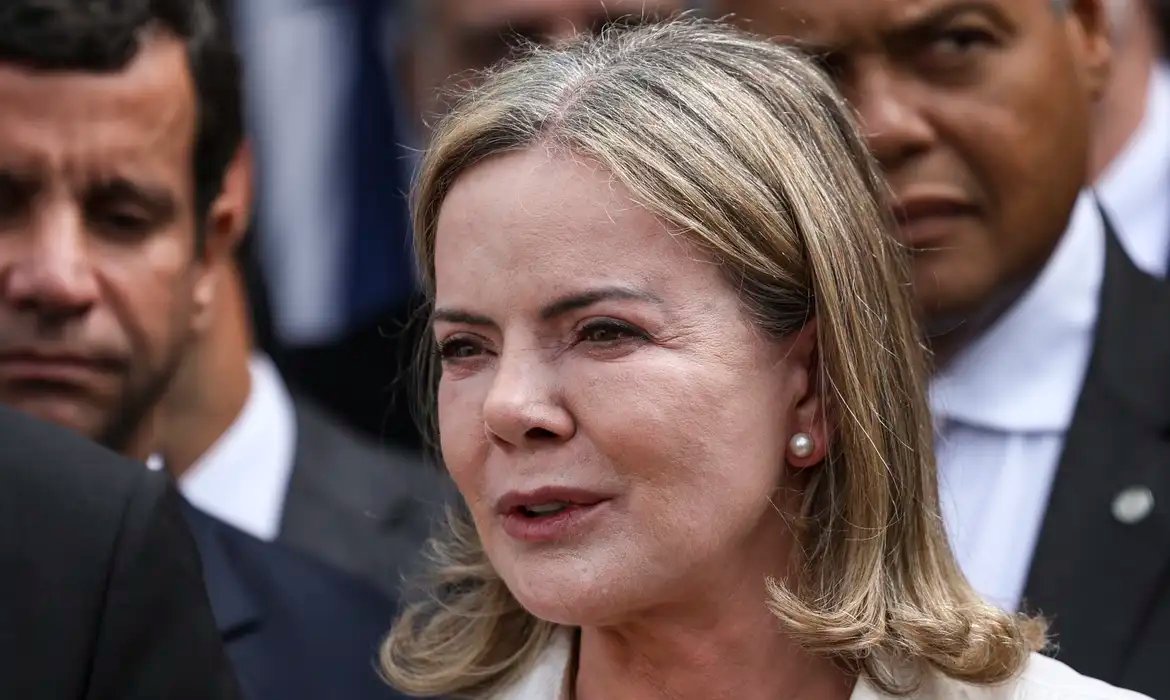 Gleisi confirma que deixa Secretaria de Relações Institucionais dia 31