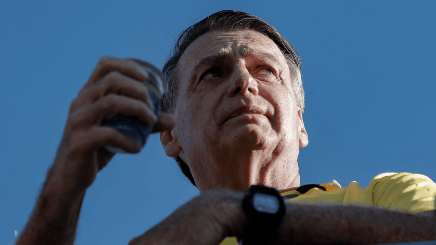 Vorcaro chama Bolsonaro de "beócio" e reclama de post sobre Master