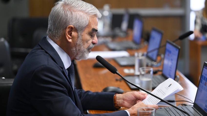 Senado aprova inscrever profissionais de saúde em Livro dos Heróis da Pátria