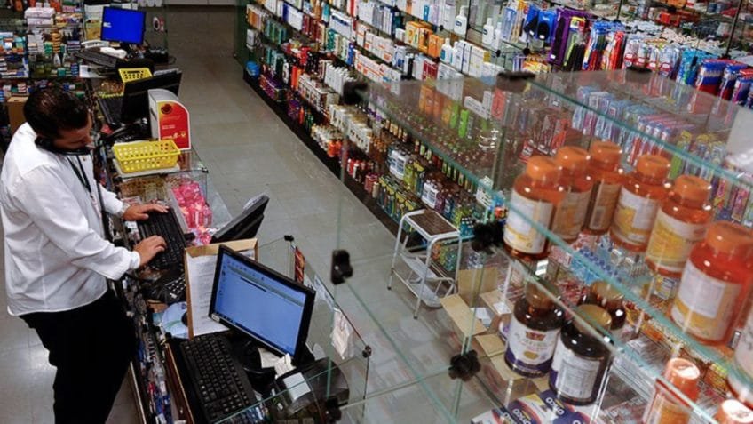 Regra para funcionamento de farmácia dentro de supermercado vai à sanção