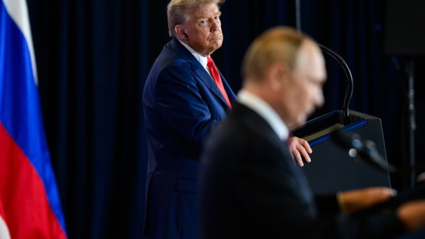 Trump fala em renunciar a sanções sobre petróleo para conter preços